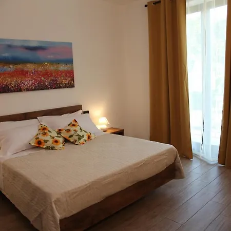 Ermes לינה וארוחת בוקר
